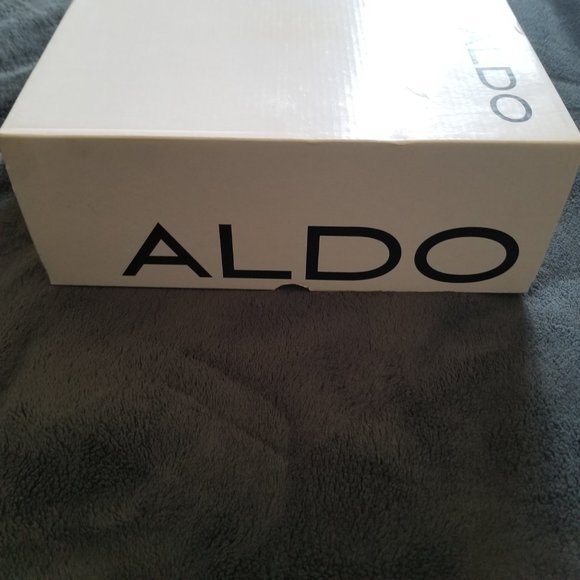 ALDO yellow suede wedge heels. NEW! - Picture 9 of 16